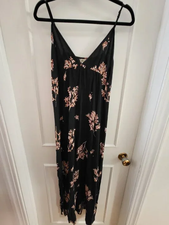 Billabong Sunbeams Floral Maxi Dress - Size Large - Black/Peach Bloom - Picture 2 of 8
